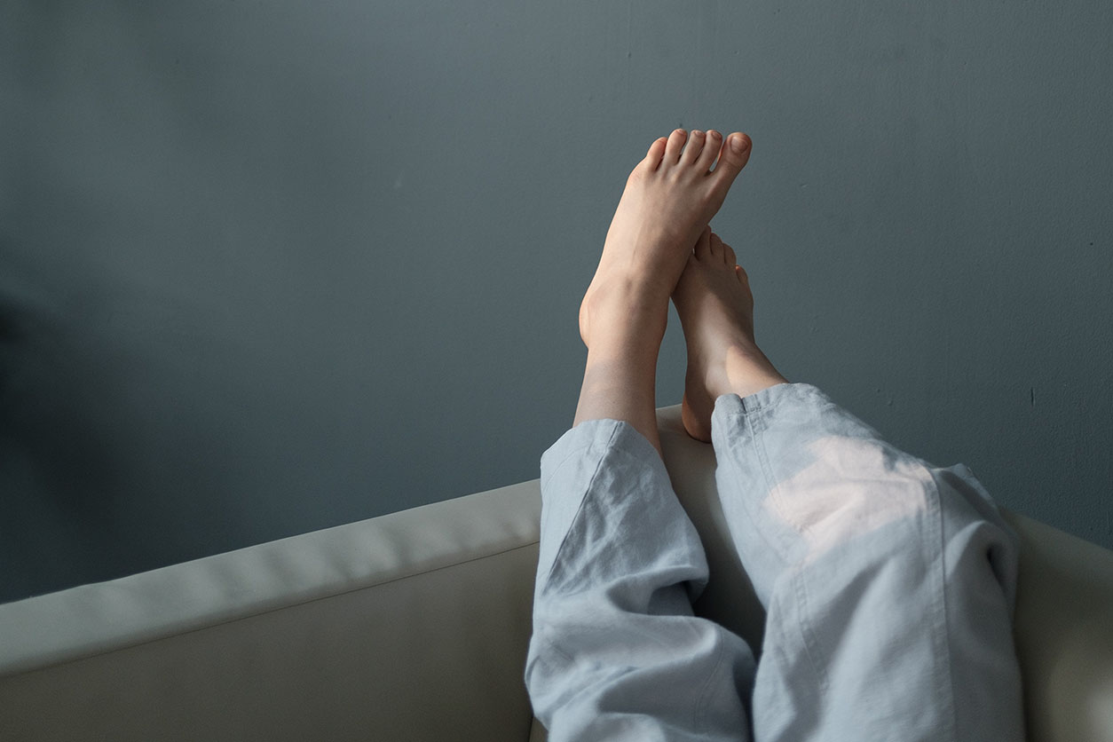 Diabetes Swollen Feet: Causes, Relief & Remedies